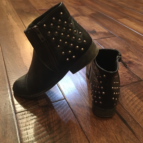 Madden Girl Black, Studded Booties size 7 - Picture 2 of 5